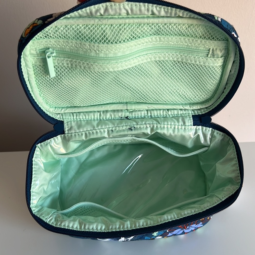 Vera Bradley train case floral bursts NWT - Picture 9 of 9